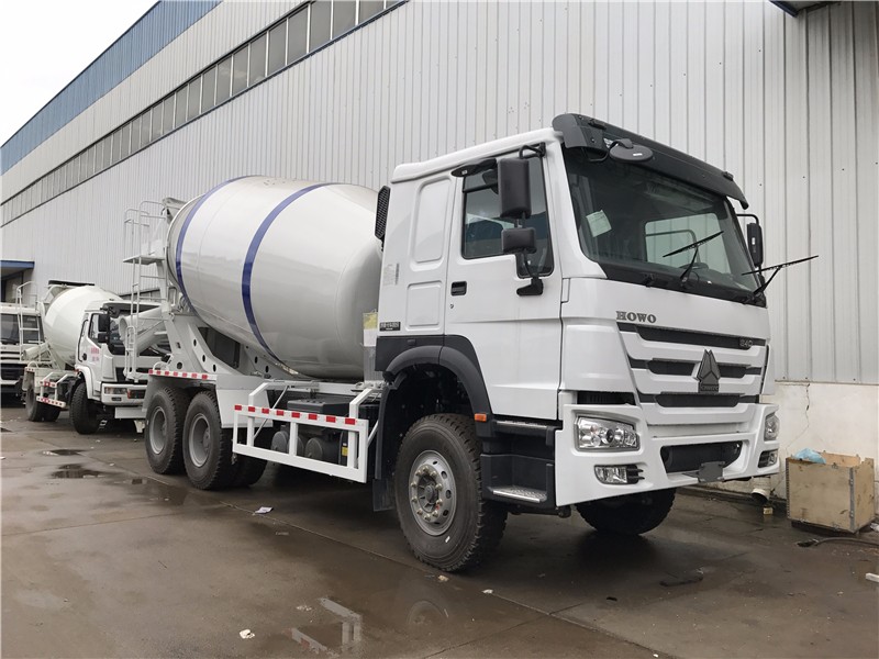 7月厂家促销 重汽豪沃12方至18方搅拌车